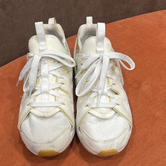 Nike Air Huarache Sneakers White / offwhite Size 8 - Picture 2 of 11